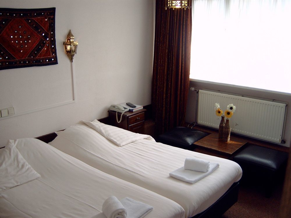 Amadeus Hotel Haarlem Exterior photo